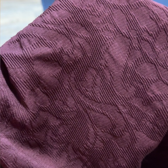 NWOT Rest Less Pullover - Picture 7 of 7